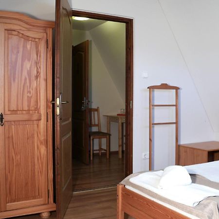 Bed and Breakfast Kádárta Vendéglő Panzió Veszprém Esterno foto